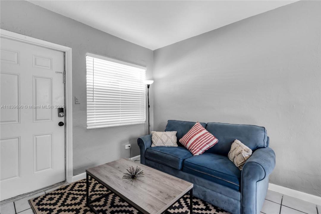 105 SW 5 Ct 2, Dania Beach, Floride 33004, États-Unis