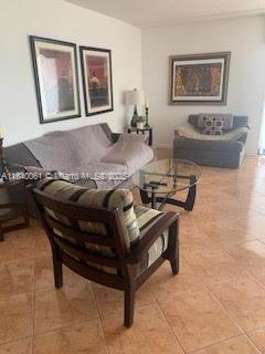 19707 Turnberry Way 15B, Aventura, Florida 33180, USA