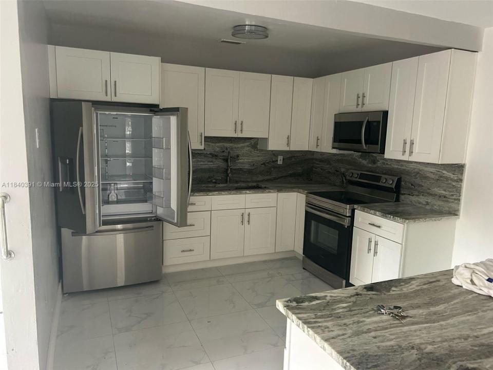 3770 NW 197th St, Miami Gardens, Florida 33055