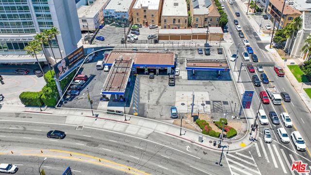 N Highland Avenue, Los Angeles, California 90028