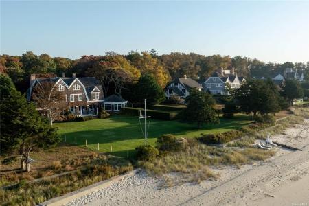 12120 New Suffolk Avenue, Southold, Nowy Jork 11935, USA