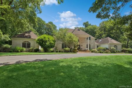9 Swan Place, Smithtown, نيويورك 11780, الولايات المتحدة