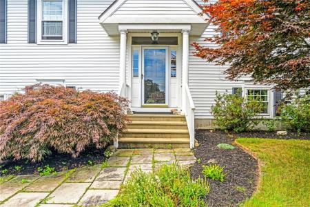 39 President Drive, Narragansett, Rhode Island 02882
