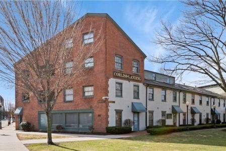 555 S Water Street 219, Providence, RI 02903, USA