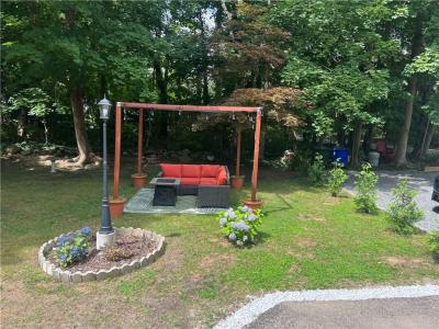 16 Smith Street, Bristol, RI 02890, USA