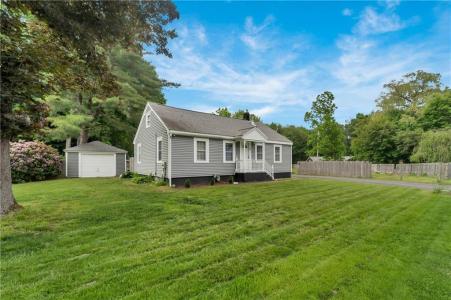 38 Anthony Drive, Cumberland, רוד איילנד 02864, ארצות הברית של אמריקה