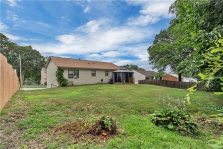 8 Gale Court, North Providence, ロードアイランド 02904, アメリカ合衆国