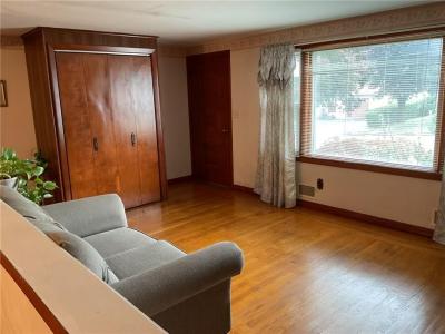 19 Leawood Drive, Cranston, Rhode Island 02920
