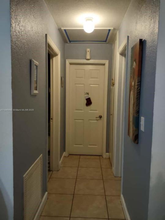 2506 Mayo St, Hollywood, Floryda 33020, USA