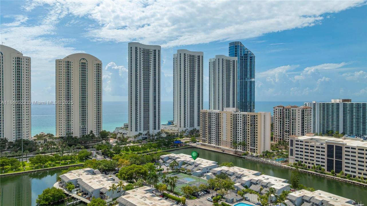 214 Poinciana Dr 204, Sunny Isles Beach, Florida 33160, Estados Unidos