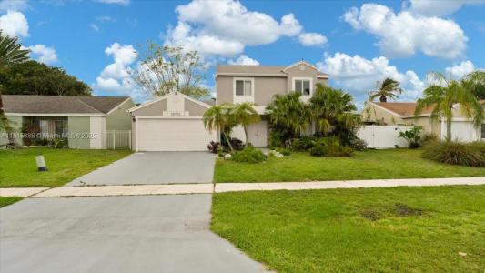 18701 Shauna Manor Dr, Boca Raton, Florida 33496, USA
