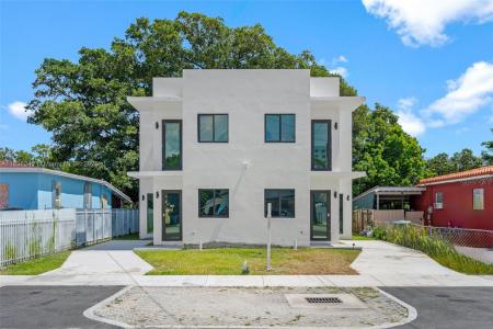 1271 NW 38th St, Miami, Florida 33142, USA