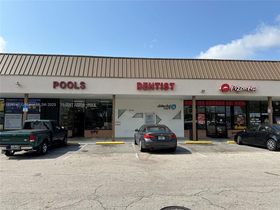 8278 Sunset Strip, Sunrise, フロリダ 33322, アメリカ合衆国