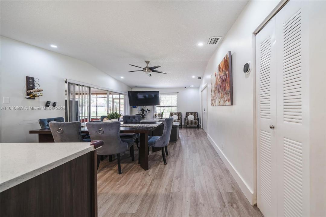 5400 S Lakewood Cir S D, Margate, 佛罗里达州 33063, 美国