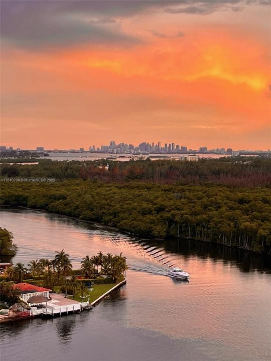 400 Sunny Isles Blvd 2007, Sunny Isles Beach, フロリダ 33160, アメリカ合衆国