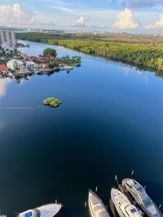 400 Sunny Isles Blvd 2007, Sunny Isles Beach, フロリダ 33160, アメリカ合衆国