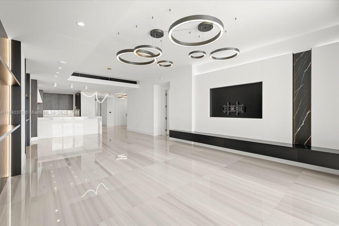 17901 Collins Ave 2102, Sunny Isles Beach, Florida 33160