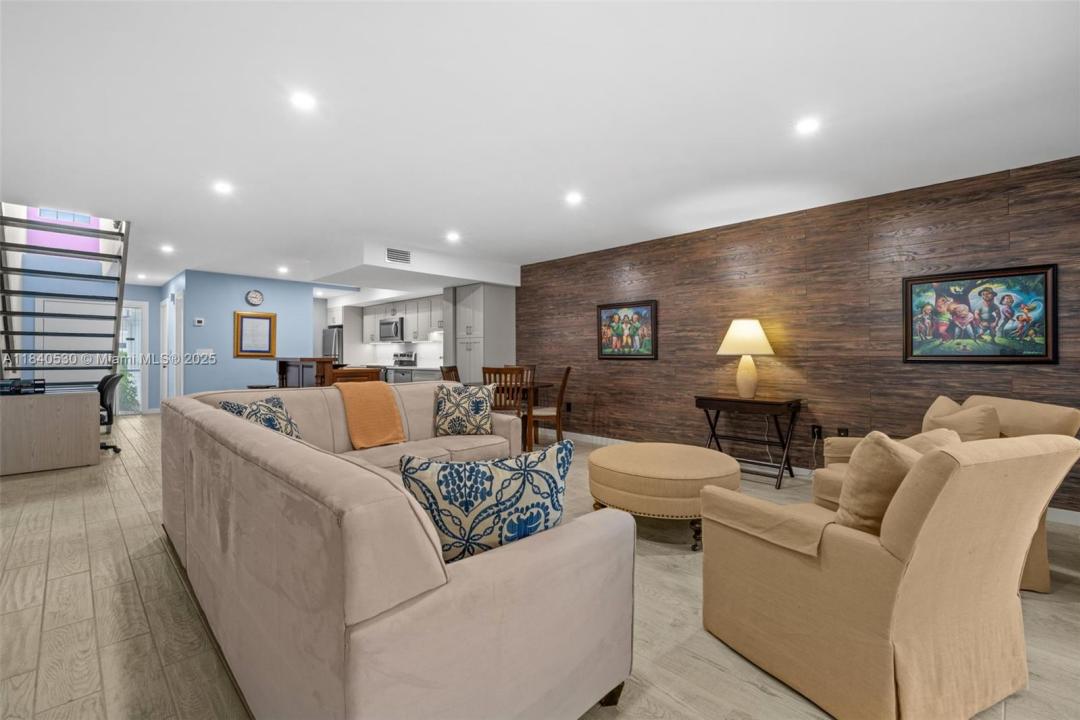 833 Meadowland Drive B 13-5, Naples, Florida 34108, Estados Unidos