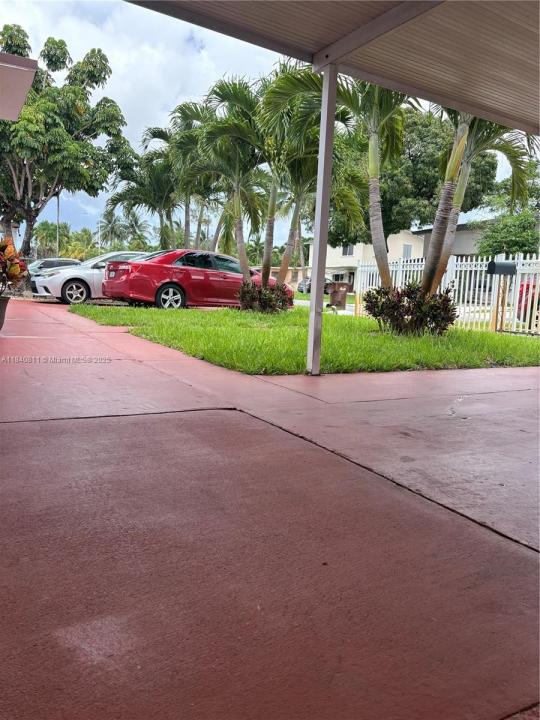 821 E 13th St, Hialeah, フロリダ 33010, アメリカ合衆国