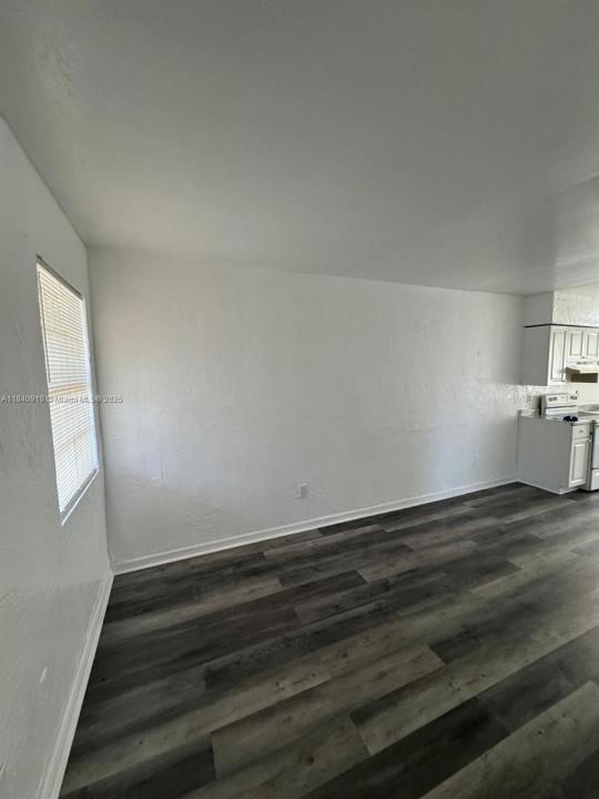 3221 NW 48th St 3221, Miami, 佛罗里达州 33142, 美国
