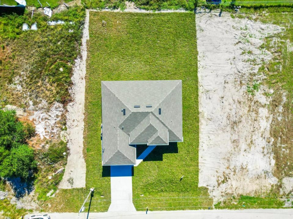 2803 44TH ST SW, Lehigh Acres, فلوريدا 33976, الولايات المتحدة
