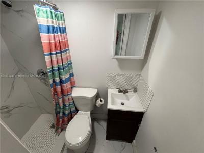 729 NW 19th Ave REAR, Fort Lauderdale, Florida 33311, USA
