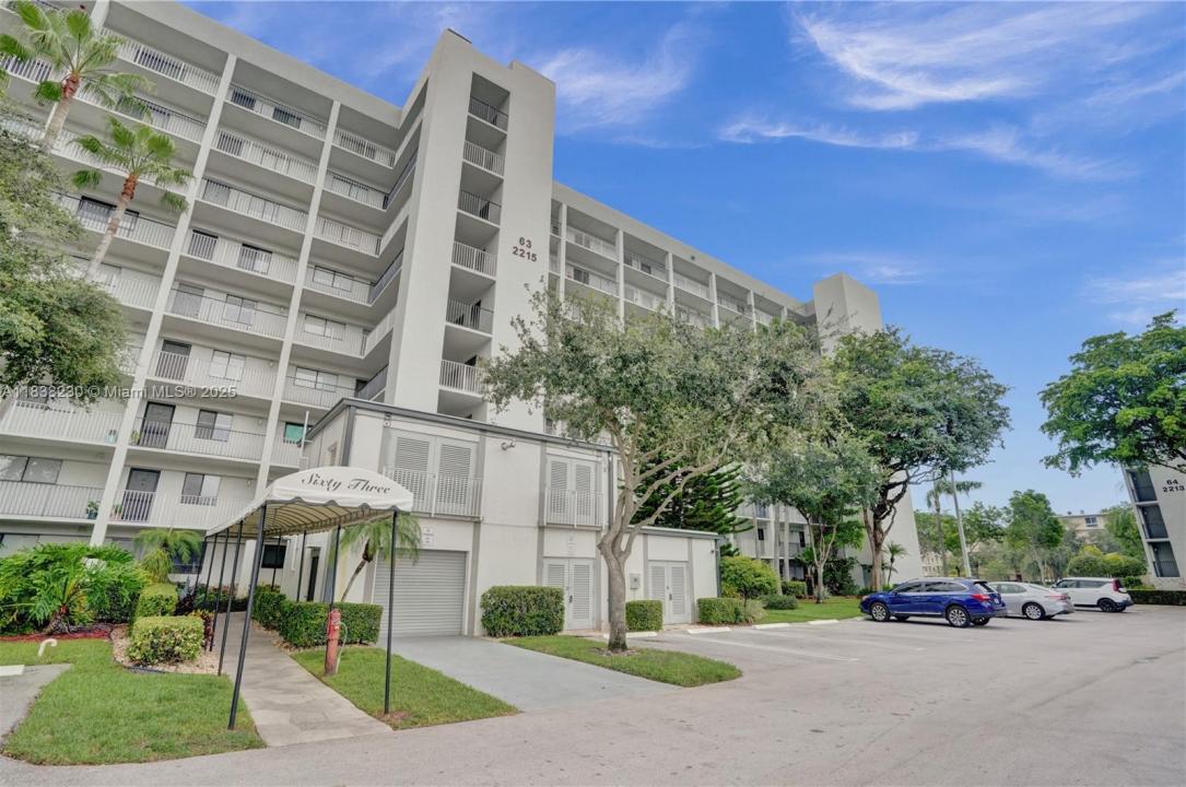 2215 Cypress Island Dr 707, Pompano Beach, Florida 33069, USA