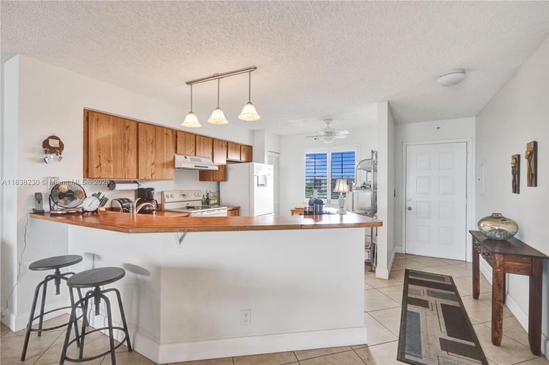 2215 Cypress Island Dr 707, Pompano Beach, Florida 33069, USA