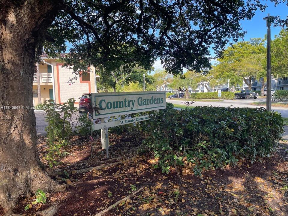3276 NW 102nd Ter 201-E, Coral Springs, Florida 33065, HOA KỲ