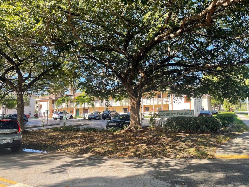3276 NW 102nd Ter 201-E, Coral Springs, Florida 33065, HOA KỲ