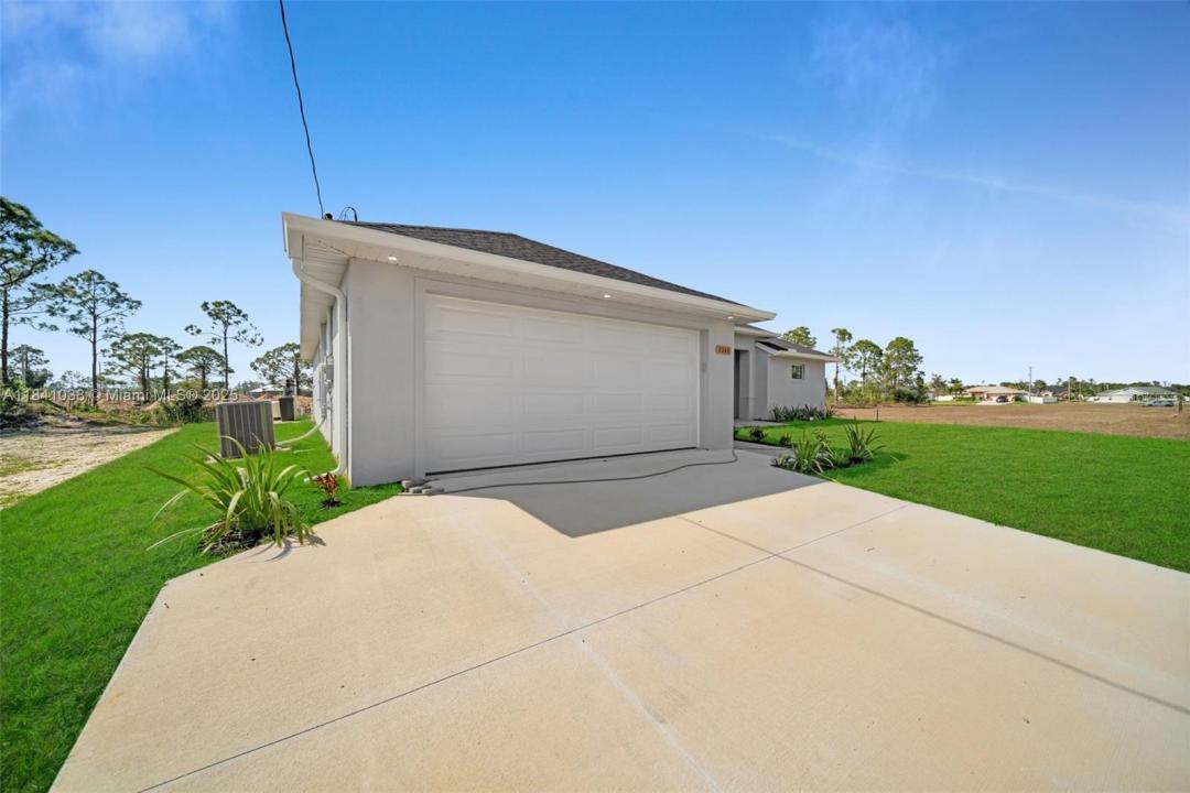 3340 GARDEN BLVD GARDEN BLVD, Cape Coral, Florida 33909, Estados Unidos