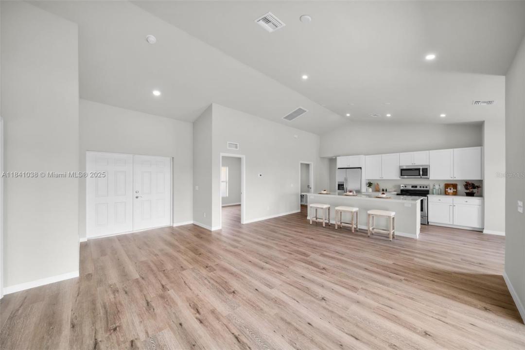 3340 GARDEN BLVD GARDEN BLVD, Cape Coral, Florida 33909, Estados Unidos