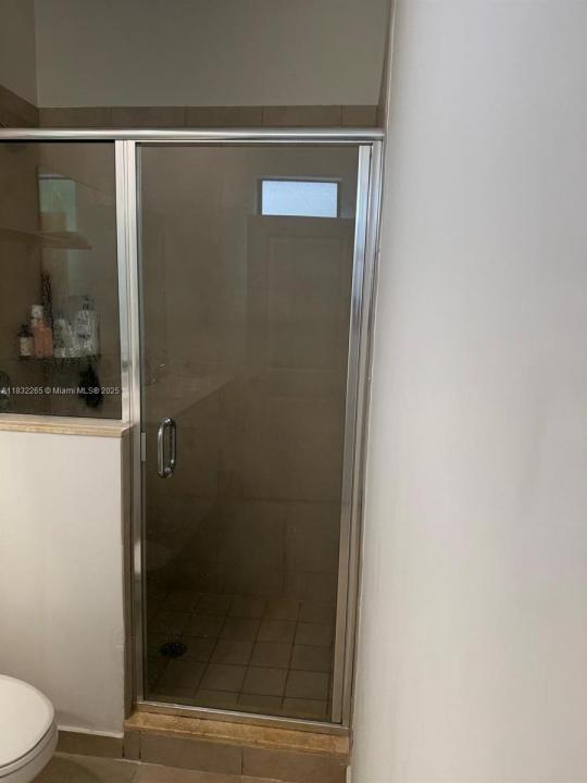 328 NE 208th Ter, Miami, Florida 33179, USA