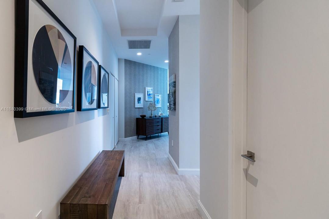 45 SW 9th St 4501, Miami, Florida 33130, Amerika Birleşik Devletleri