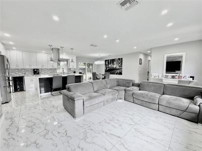 161 NW 46th Ter, Plantation, Florida 33317, USA