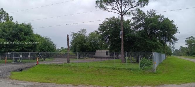 745 Appaloosa Ave ., Clewiston, Florida 33440, USA