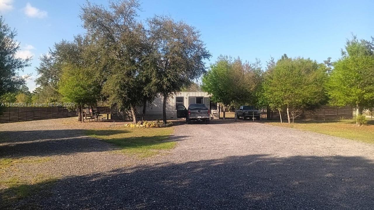 745 Appaloosa Ave ., Clewiston, Florida 33440, Estados Unidos