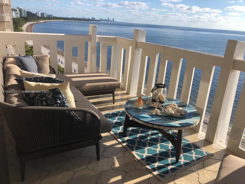 1111 Crandon Blvd B807, Key Biscayne, Florida 33149, USA