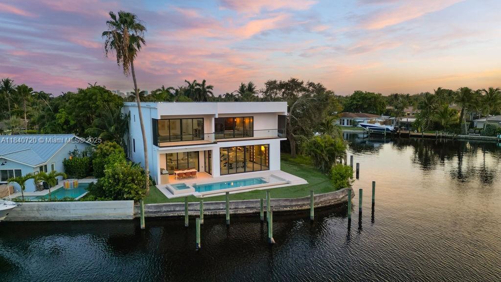 2033 NE 22nd St, Wilton Manors, Florida 33305
