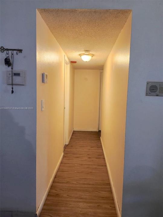 18101 NW 68th Ave D101, Hialeah, Florida 33015, Amerika Birleşik Devletleri