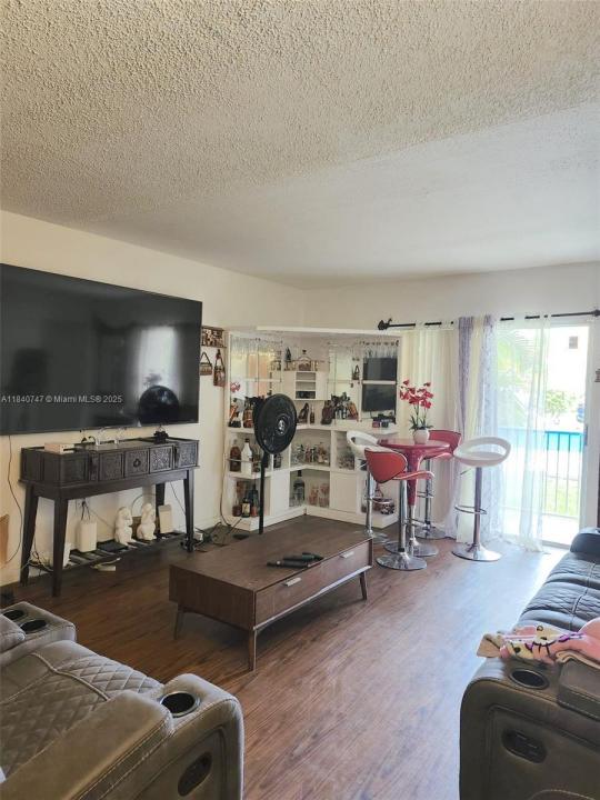 18101 NW 68th Ave D101, Hialeah, Florida 33015, Amerika Birleşik Devletleri