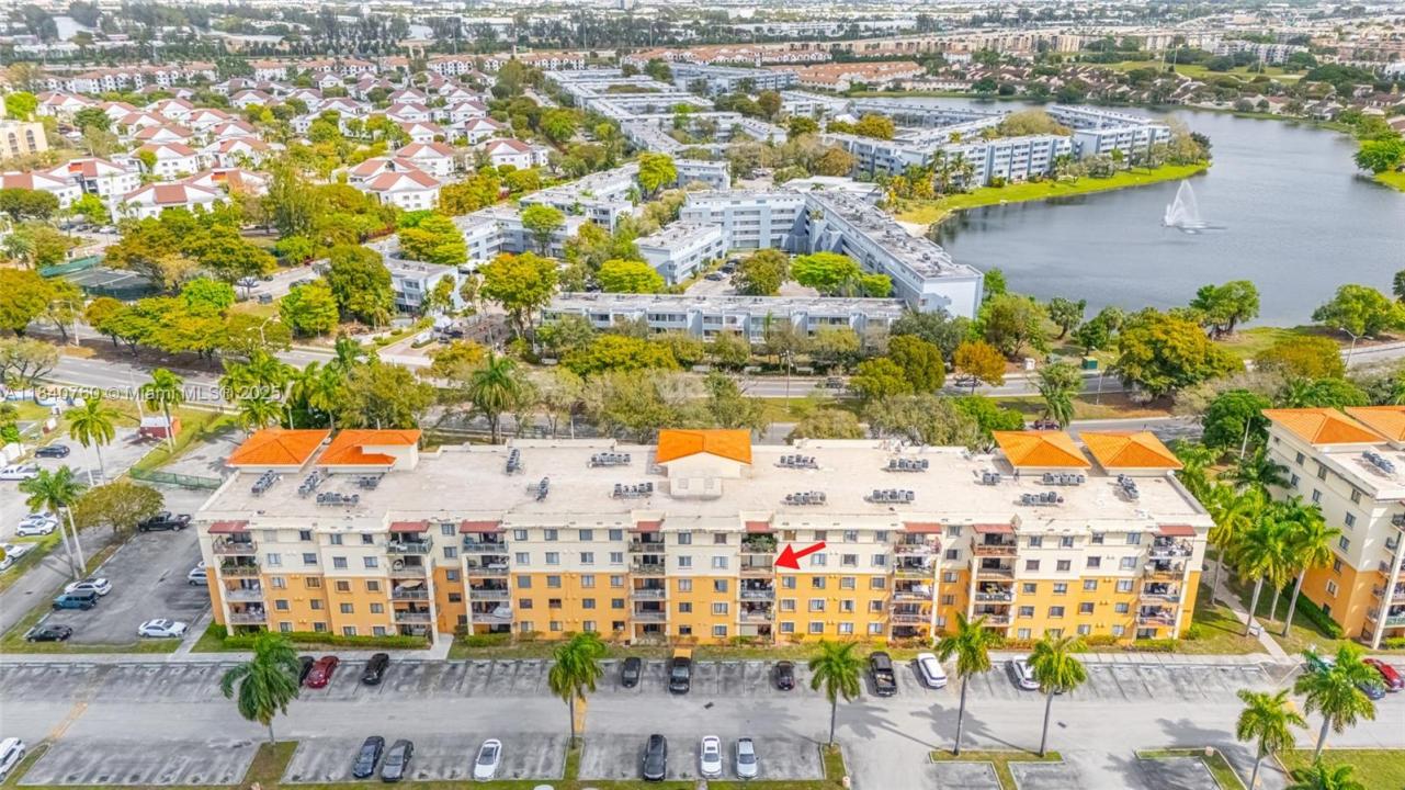 9340 Fontainebleau Blvd W411, Miami, Florida 33172, Stati Uniti