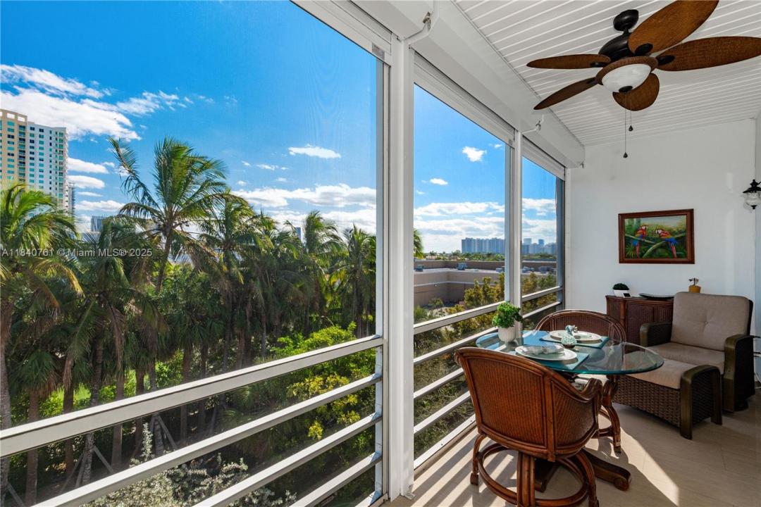 200 NE 14th Ave 524, Hallandale Beach, Florida 33009, HOA KỲ