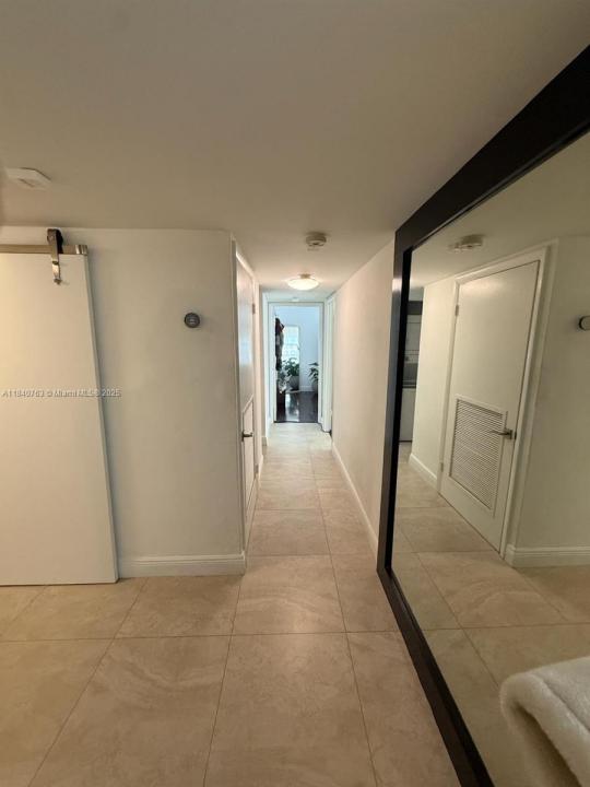 600 NE 36th St 204, Miami, Florida 33137