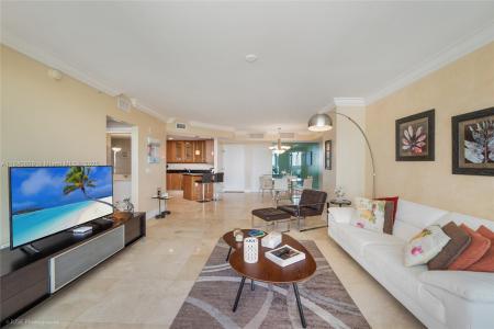 19400 Turnberry Way 922, Aventura, Florida 33180, USA