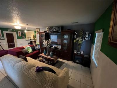 2241 NW 170th St, Miami Gardens, Florida 33056, USA