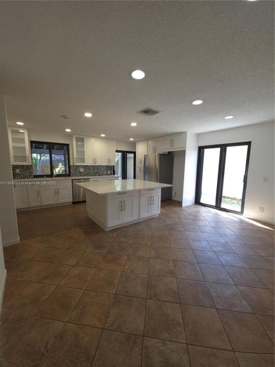 2159 Baton Rouge, Weston, Флорида 33326, Соединенные Штаты