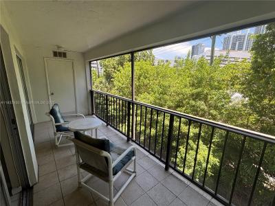 201 178th Dr 337, Sunny Isles Beach, Florida 33160, USA