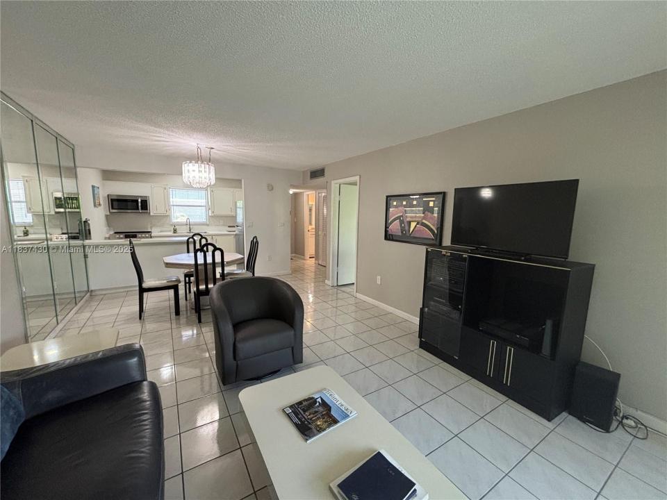 201 178th Dr 337, Sunny Isles Beach, Florida 33160, Estados Unidos