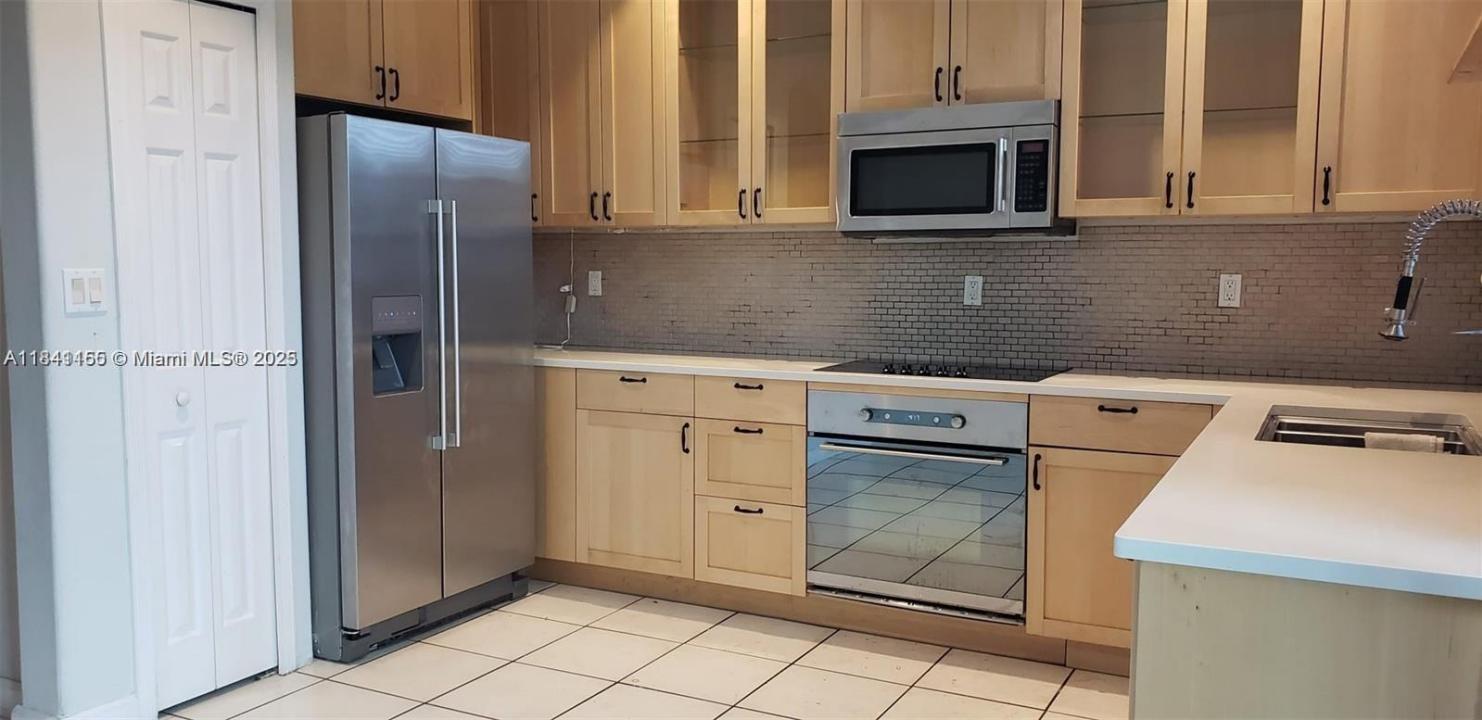 5400 NW 107th Ave 401, Doral, Florida 33178, HOA KỲ
